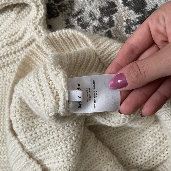 Reformation Puff Sleeve 100% Baby Alpaca Chunky sweater, 3/4 Sleeve, Ivory S - Picture 4 of 4
